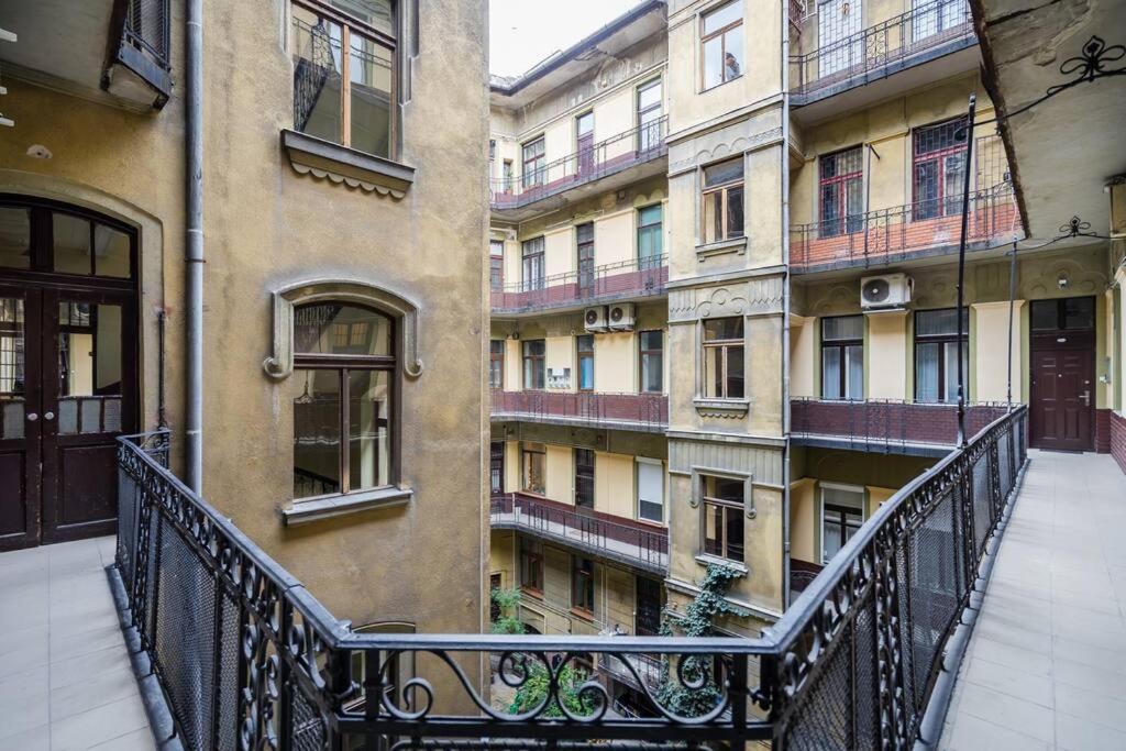 Klauzal City Garden Apartments - 2-Bedroom K34 Budapest Kültér fotó