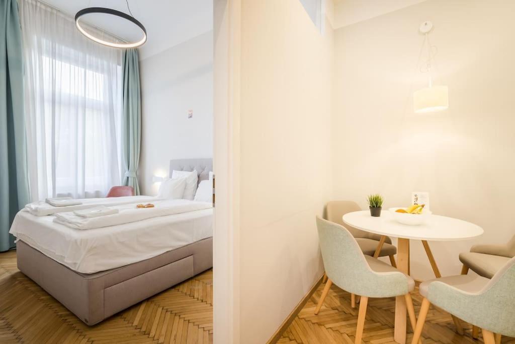 Klauzal City Garden Apartments - 2-Bedroom K34 Budapest Kültér fotó