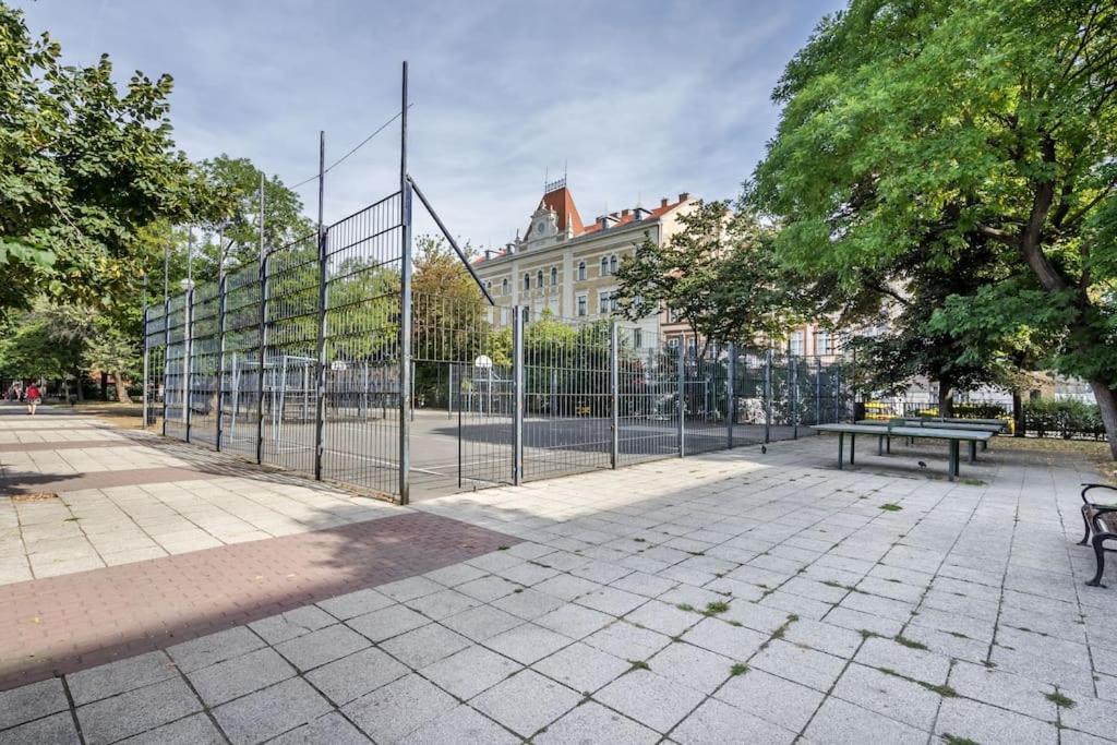 Klauzal City Garden Apartments - 2-Bedroom K34 Budapest Kültér fotó